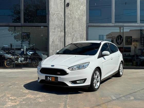 FORD FOCUS 2.0 SE 16V FLEX 4P POWERSHIFT FORD FOCUS 2.0 SE 16V FLEX 4P POWERSHIFT